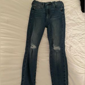 Dark Blue knee ripped jeans